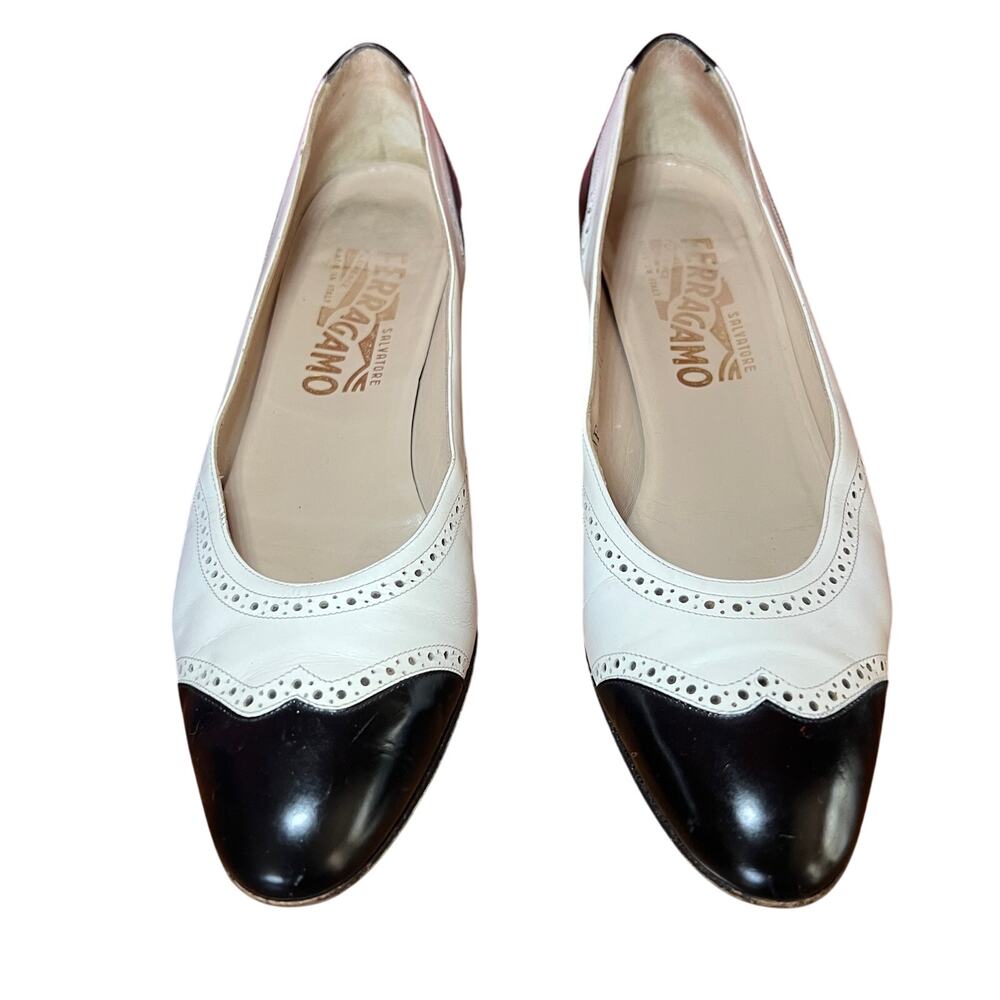 Rare Salvatore Ferragamo Kitten Heels Black - White Size 7 - 7.5